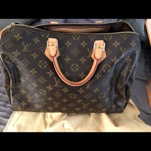 Louis Vuitton Speedy 30